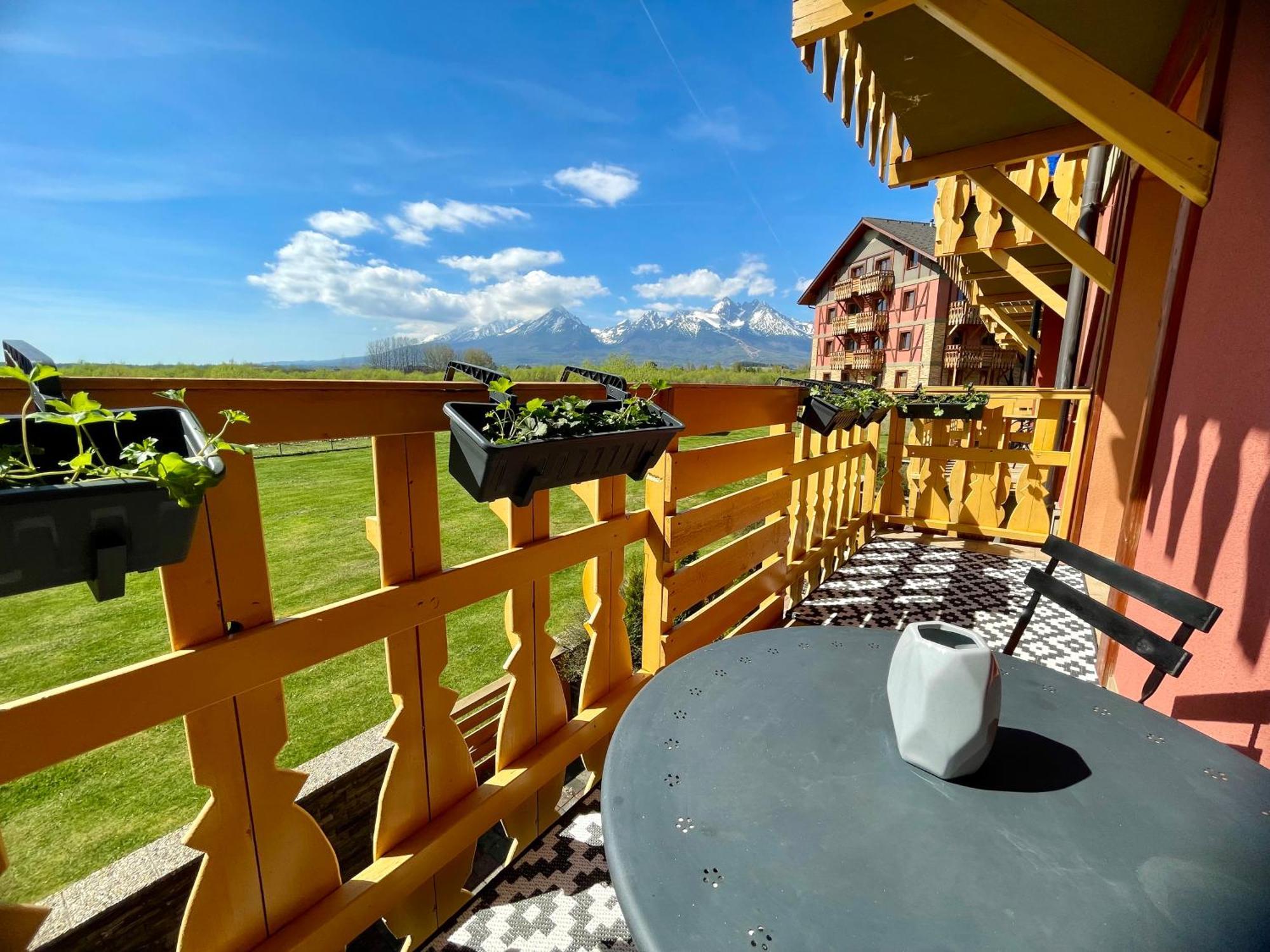 Apartment Kimo - Stunning View Of High Tatras Vel'ka Lomnica Eksteriør billede